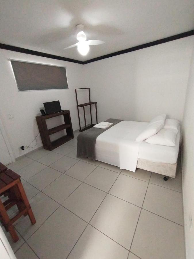 Flat Schnneider, Hospedagem Economica, Empresas, Diarias Apartment เตาบาแต ภายนอก รูปภาพ